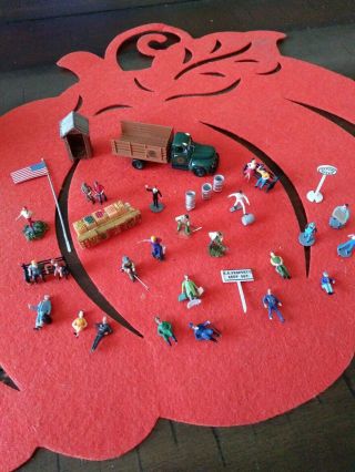 Ho Scale Train Layout People Truck Signs And More