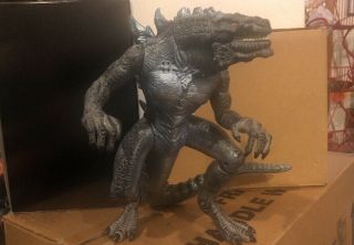 Living Godzilla 11” Electronic Motorized Attack & Roar Figure 1998 Trendmasters
