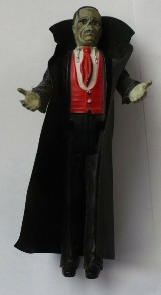1980 Universal Studios Phantom Of The Opera W/cape 3.  75 " Figure