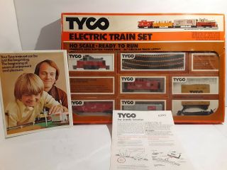 Tyco Electric Train Set " The Switcher Freight " Complete Set 7300