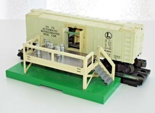 Lionel 3472 Operating Milk Car W/platform,  Track And Controller With Boxes