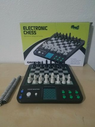 Croove Electronic Chess And Checkers Set With 8 - In - 1 Board Games Priced To Sell