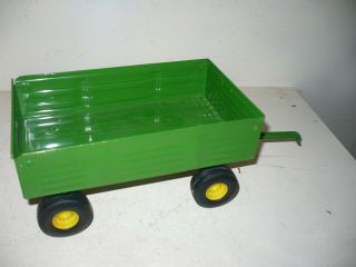 John Deere Barge Wagon For A Tractor 1/16 Metal Jd Near