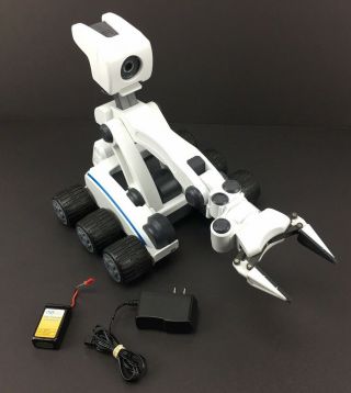 Mebo Robot Model 01604 With 5 - Axis Precision Controlled Arm Claw Skyrocket Toys