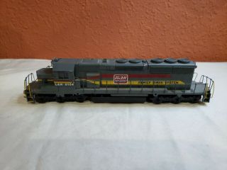 Ho Scale Athearn Pwrd Sd40 - 2 Loco Family Lines System Scl/l&n 8104.  Dcc
