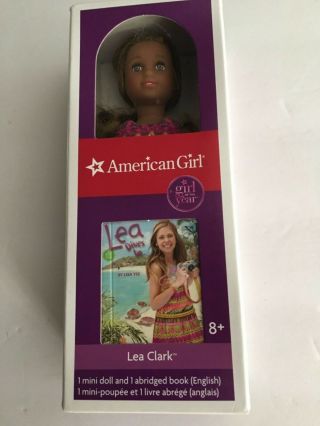 American Girl Lea Clark Mini Doll 6 " W/ Mini Book 2016 Doll Of Year Nib