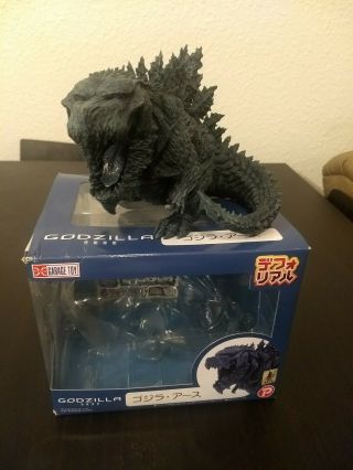 X - Plus Deforeal Godzilla Earth