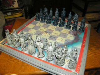 Foula Hristakis State Capitals Civil War Chess Set / 1861 - 1865 Major Battles 3