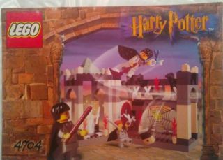 Lego Harry Potter The Room Of The Winged Keys (4704) - Complete W/ Instructions