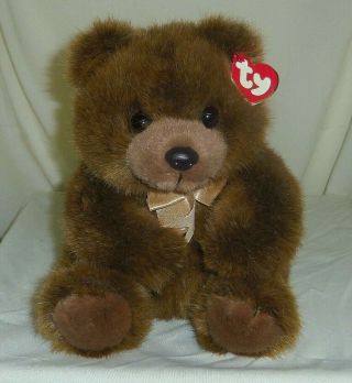 Magee Retired 1998 Ty Classic Plush 8in Sitting Teddy Bear 5027