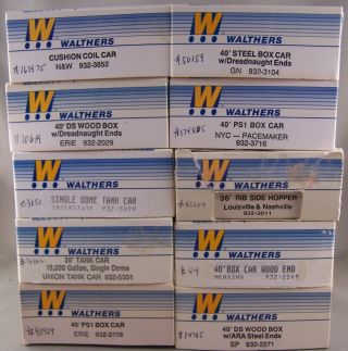 Walthers - 10 Empty White 8 " Boxes