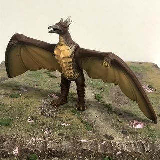 Bandai Toho Godzilla Rodan 1993 6” Vinyl Memorial Box Figure 1998