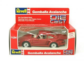 Revell Porsche Gemballa Avalanche 1:24 Die Cast Red 8652 Box