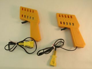 Tyco Trigger Hand Held Controllers Pair W/terminal Plugs Vn 2
