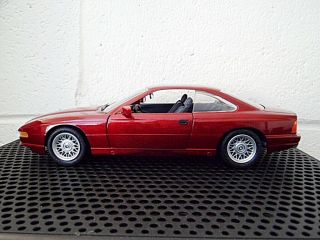 Revell 1:18 scale BMW 850i 2