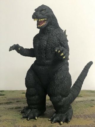 Bandai Toho Godzilla King Of The Monsters 8” Electric Walking Action Figure