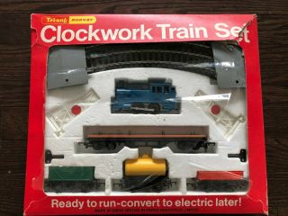 Tri - Ang Hornby Colckwork Train Set Rs88