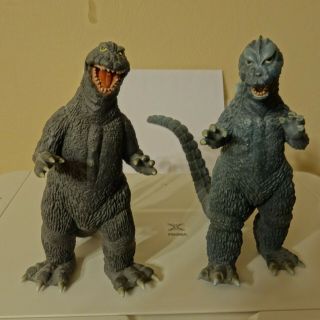 X - Plus Godzilla Vs Mothra & Ghidorah The Three Headed Monster Two 9 " Figures