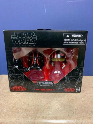 Hasbro Star Wars Black Titanium Series 4 Helmets The Force Awakens Poe & Pilot