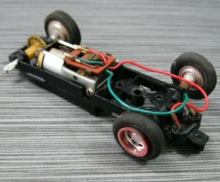 Slot Car Strombecker Black Plastic Chassis With Motor 4 Vintage 1/32 Scale