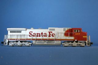 Kato N Scale Ge C44 - 9w Santa Fe 607 With Digitrax Decoder Installed