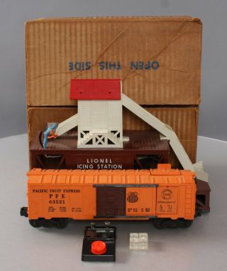 Lionel 352 Operating Icing Station/box