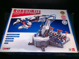 Hydraulic Robotic Arm Diy Science Kit - Water Powered No Batteries Needed