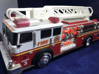 Road Rippers Rush And Rescue Fire Engine Ladder 12 " Truck W/lights And Sounds