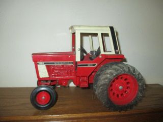 Ertl International 1586 Tractor With Cab 1:16th Scale