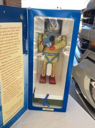 Rare - Schylling Battery Operated " Space Man " Limited Edition Tin Robot