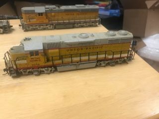 HO Scale Union Pacific Diesel 4 Pack 3