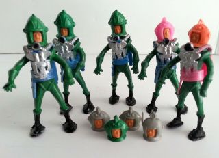 5 Marx Spacemen & 4 Extra Spaceman Heads Hong Kong Hand Painted Removable Equip.