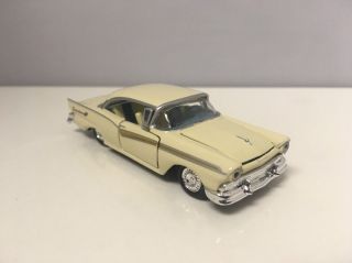 1957 57 Ford Fairlane 500 Collectible 1/64 Scale Diecast Diorama Model