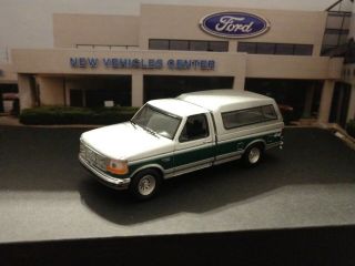 1996 Ford F - 150 Pickup Truck Limited Edition Adult Collectible 1/64 Scale