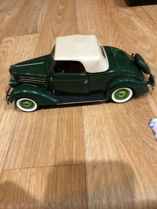 S5 (2) Franklin 1936 Ford Roadster 1/24 Diecast Scale Green