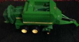 Deere Square Baler Die - Cast Model Tractor Ertl 1 - 16