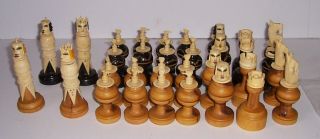 Vintage 32 Pc Chess Set Carved Bone And Wood French Faces Very Ornate