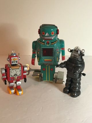Set Of 3 Robots,  2 Wind Up,  1 Ornament,  1 Tin,  2 Plastic