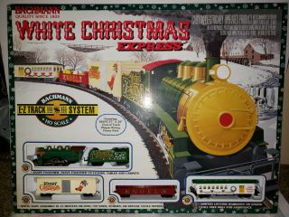 Bachmann Ho Scale White Christmas Express Train Set 609