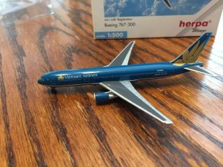 Herpa Wings 1:500 Vietnam Airlines 767 - 300,  Only Taken Out Of The Box Once