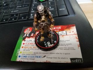 Horrorclix Predator Miniature With Card