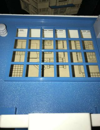Vintage Early Version Plasticville Hospital HS - 6 Complete With 2nd Floor IOB 2