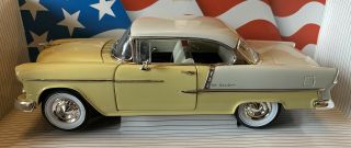 1:18 Ertl American Muscle 1955 Chevrolet Bel Air Die - Cast Car - Pale Yellow 3