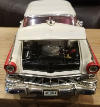 Ertl American Muscle Le 1956 Ford Sunliner 1:18 Diecast No Box