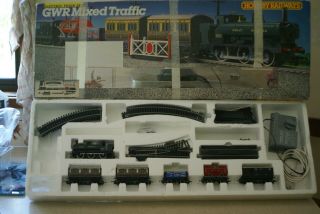 Hornby R732 Gwr Mixed Traffic Electric Train Set
