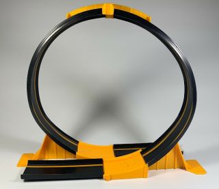 Hot Wheel Track Loop Mattel Inc Black And Yellow