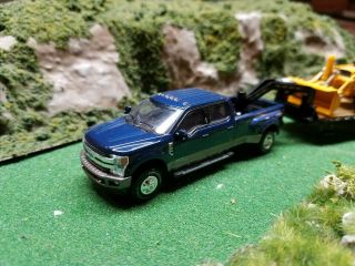 2018 Ford F - 350 King Ranch Dually Truck Greenlight 1/64 Blue Hitch