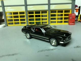 Ertl 1/64 1969 Ford Mustang Mach I/black/red Int/428 4 Sp/mustang Wheels /g/y 