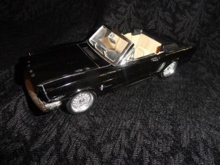 Superior 1965 Ford Mustang Convertible Ss7711 Scale 1/24 Diecast Model Car