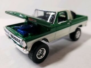 1970 Ford F150 short bed Truck 1:64 Scale 4x4 f100 4WD f350 150 tires hitch tow 2